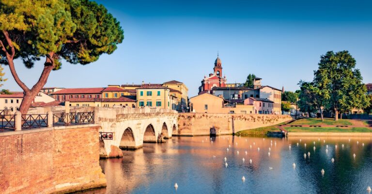 Most Tiberio, Rimini, Włochy © Shutterstock