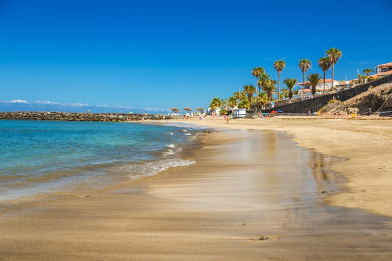 Playa Del Duque na Teneryfie © Shutterstock